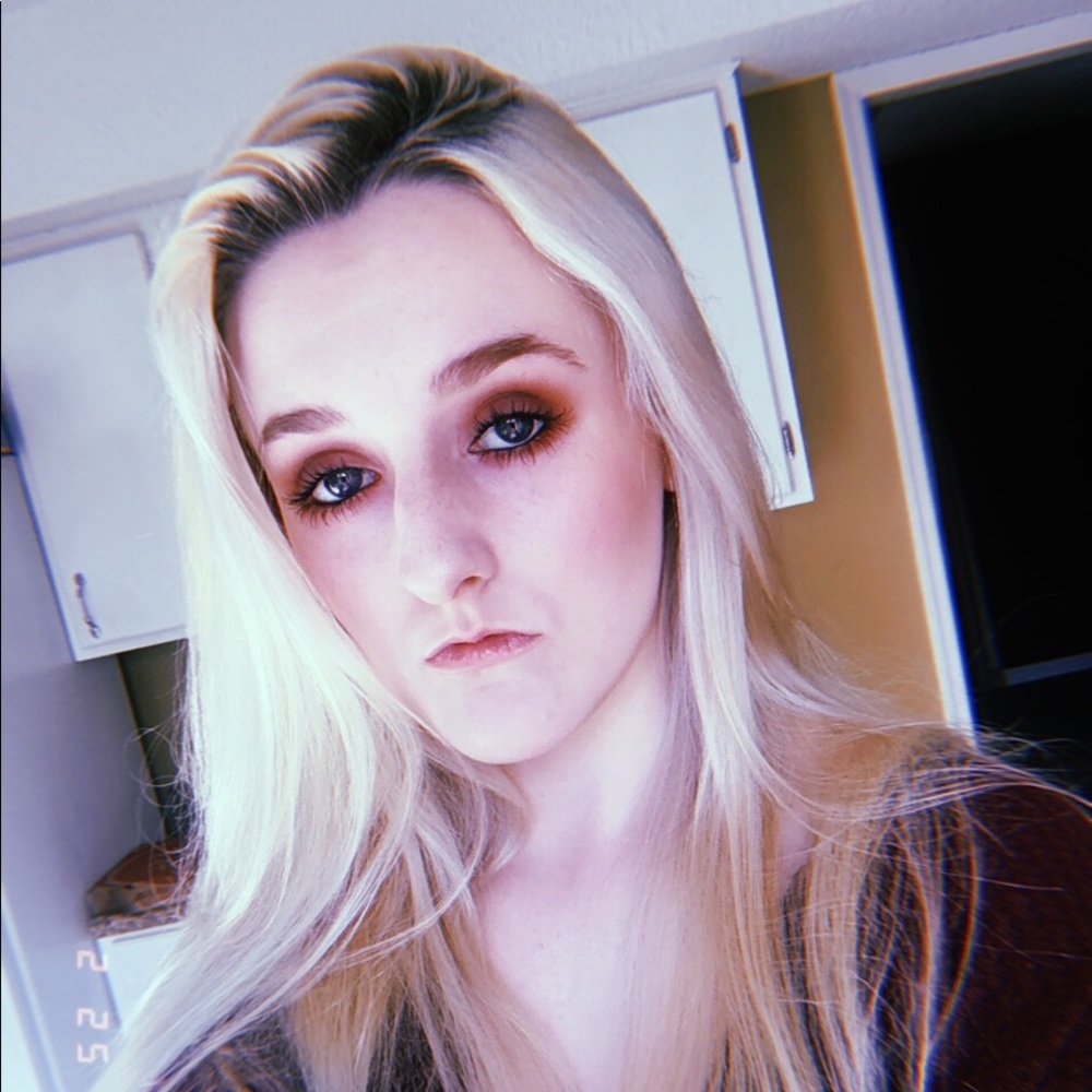 Meet your Posher, Savanna